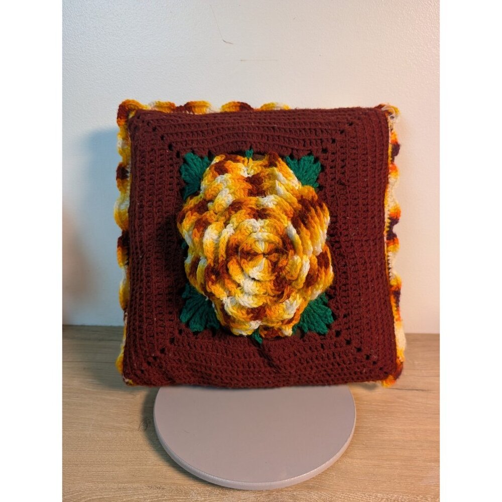 Decorative Throw PILLOW 13" Homemade Crochet Square Rosette 70s Cottage Style - Picture 1 of 6